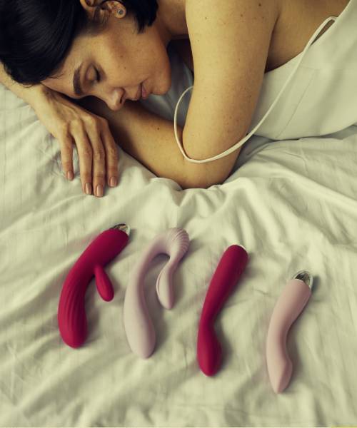 woman-with-toys